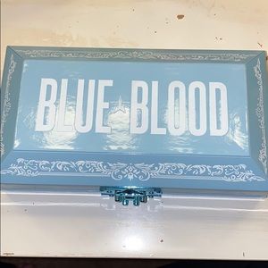 Brand New Jeffree Star Blue blood palette